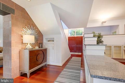 2202 Linden Ln, Silver Spring, MD 20910 photo 3