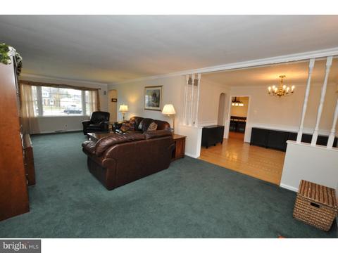 2605 Barton Ct, Cinnaminson, NJ 08077 photo 4