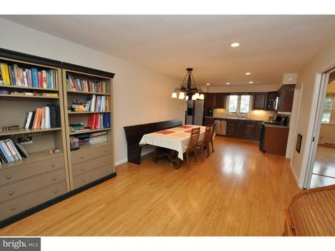 2605 Barton Ct, Cinnaminson, NJ 08077 photo 8
