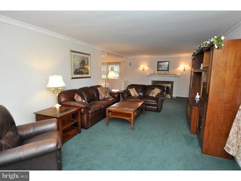 2605 Barton Ct, Cinnaminson, NJ 08077 photo 2