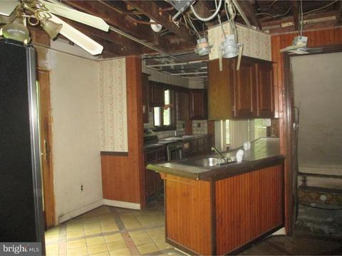 225 W Broadway, Maple Shade, NJ 08052 photo 4