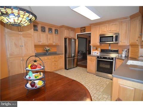 553 Hereford Ln, Mickleton, NJ 08056 photo 6