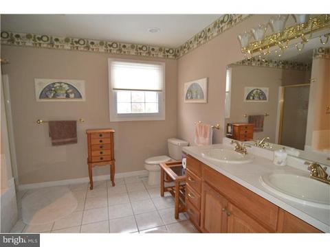 553 Hereford Ln, Mickleton, NJ 08056 photo 9