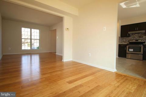 13 Dinsdale Ct, Silver Spring, MD 20906 photo 9