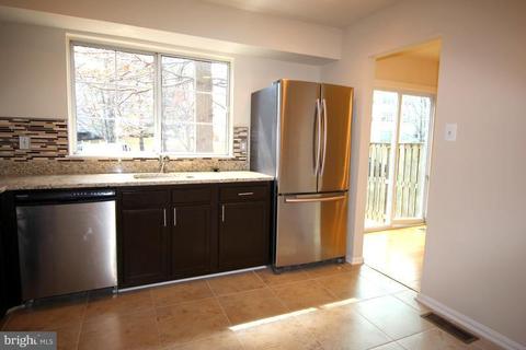 13 Dinsdale Ct, Silver Spring, MD 20906 photo 12