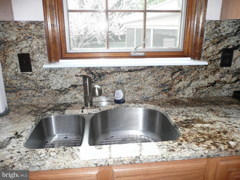 9 Westbridge Rd, Bear, DE 19701 photo 3