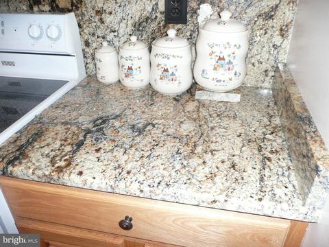 9 Westbridge Rd, Bear, DE 19701 photo 4
