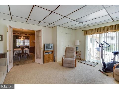 610 Mapleview Ct, Mount Laurel, NJ 08054 photo 10