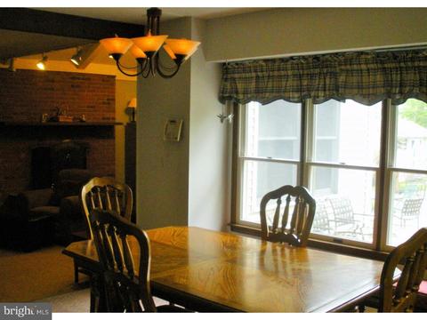 30 Riverview Dr, Ewing, NJ 08628 photo 8