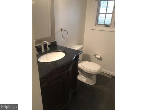 225 E Seneca Dr, Newark, DE 19702 photo 6