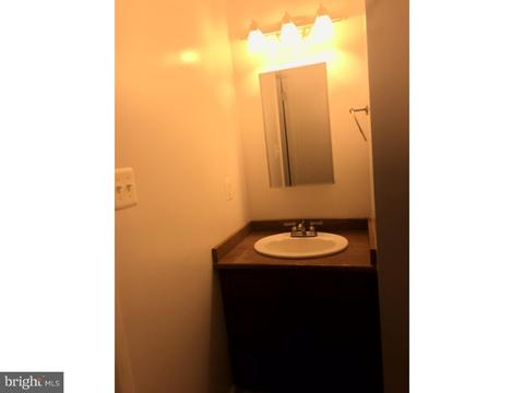 225 E Seneca Dr, Newark, DE 19702 photo 23