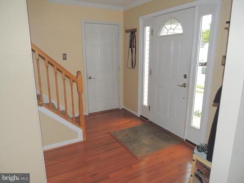 805 Geronimo Dr, Frederick, MD 21701 photo 2