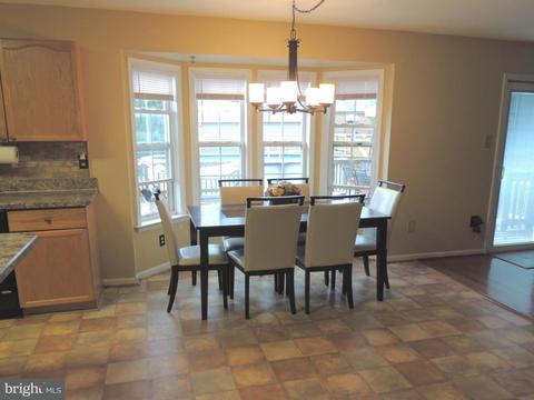 805 Geronimo Dr, Frederick, MD 21701 photo 4