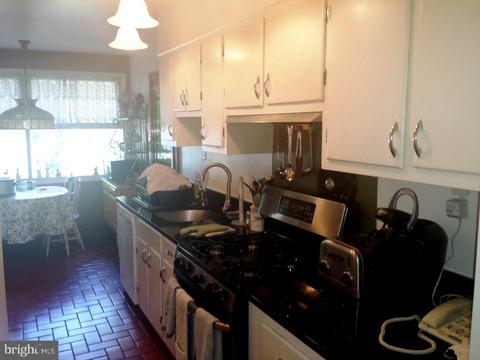 607 8th St, Riverside, NJ 08075 photo 4