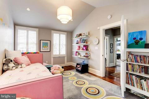 1409 29th St NW, Washington, DC 20007 photo 12