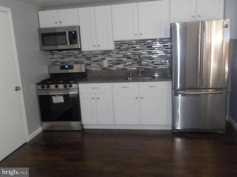3185 Bero Rd, Halethorpe, MD 21227 photo 4