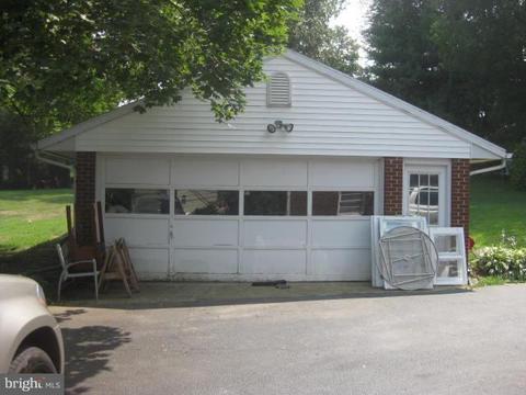 6405 Old Chesterbrook Rd, Mclean, VA 22101 photo 10