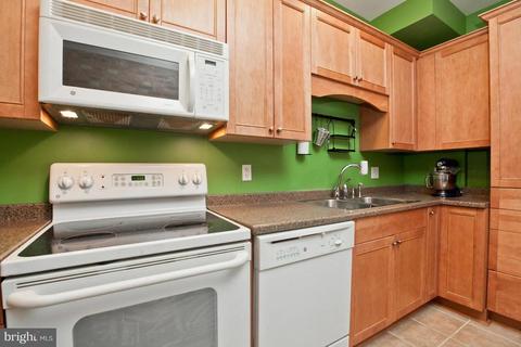 211 Center St, Frederick, MD 21701 photo 14