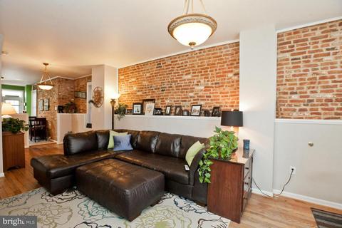 211 Center St, Frederick, MD 21701 photo 4