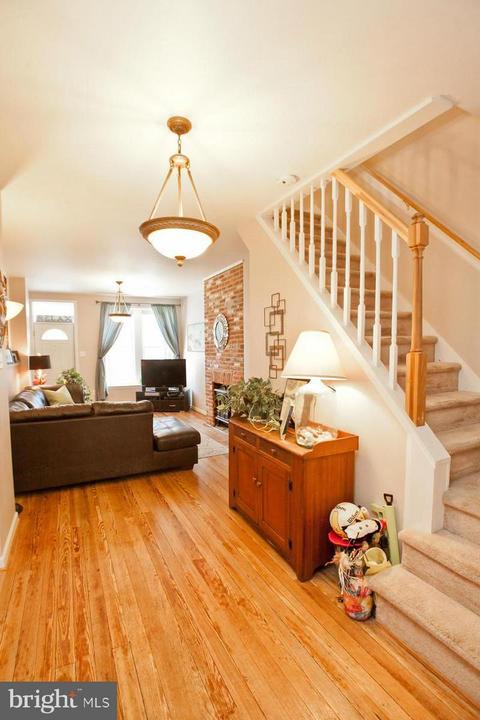 211 Center St, Frederick, MD 21701 photo 7