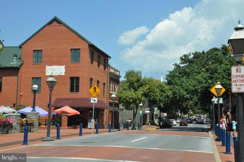 211 Center St, Frederick, MD 21701 photo 25