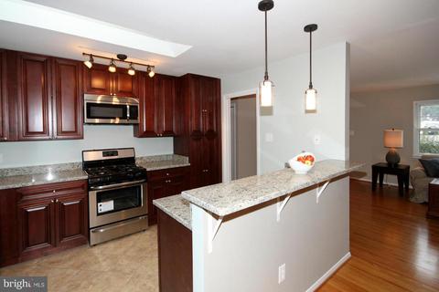 7617 Long Pine Dr, Springfield, VA 22151 photo 9