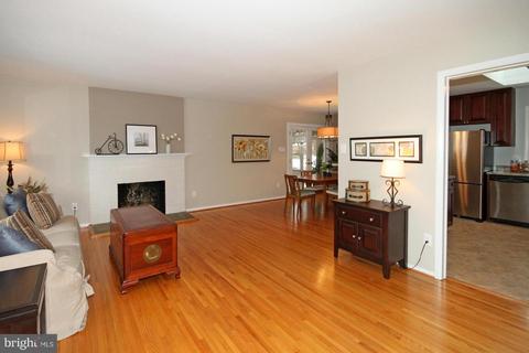 7617 Long Pine Dr, Springfield, VA 22151 photo 3