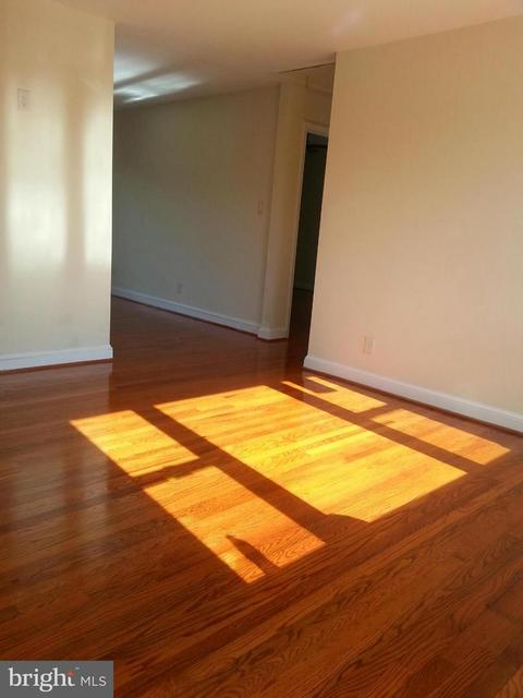 9108 3rd St, Lanham, MD 20706 photo 2