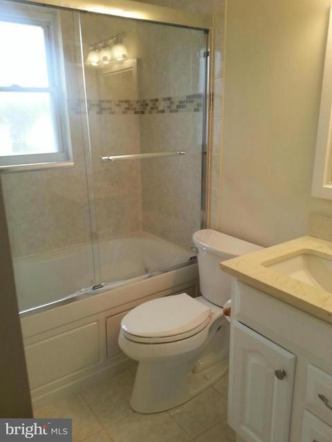 9108 3rd St, Lanham, MD 20706 photo 4