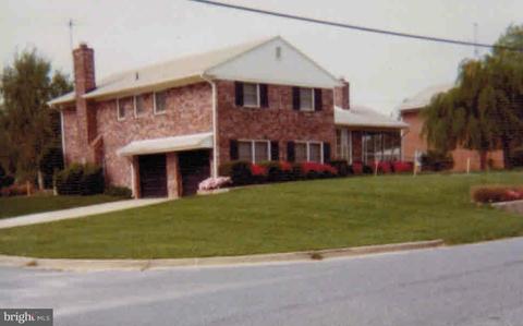 809 Winhall Way, Silver Spring, MD 20904 photo 2