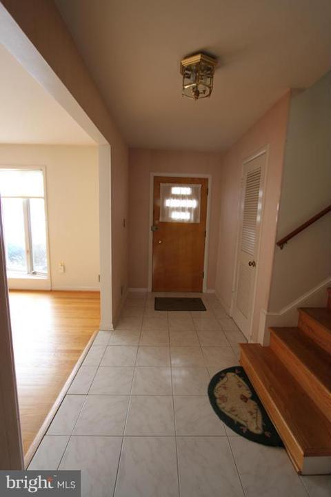 809 Winhall Way, Silver Spring, MD 20904 photo 5