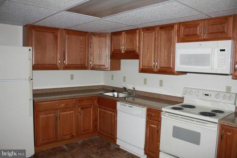 130 Key Pkwy, Frederick, MD 21702 photo 5