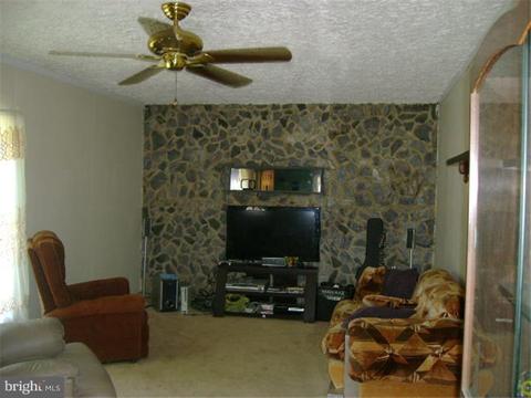 405 Buttonwood Ave, Maple Shade, NJ 08052 photo 3