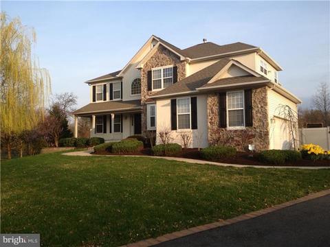 8 Jerrick Ct, Mount Laurel, NJ 08054 photo 1
