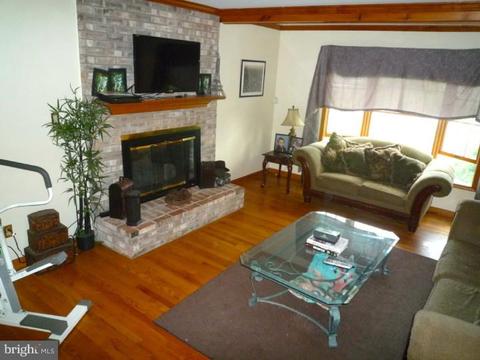 157 Honora Dr, Bear, DE 19701 photo 3