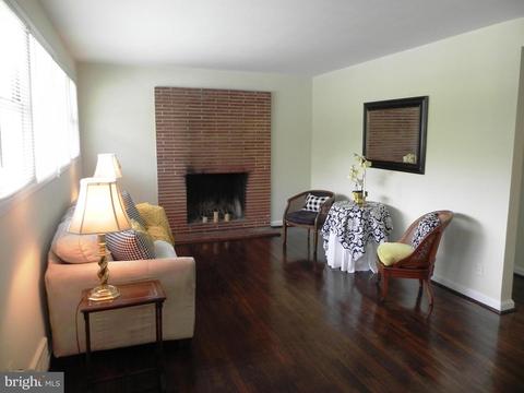 10212 Brunswick Ave, Silver Spring, MD 20902 photo 2