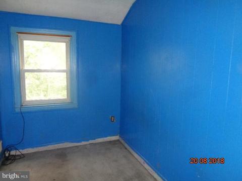 8166 Kavanagh Rd, Dundalk, MD 21222 photo 5