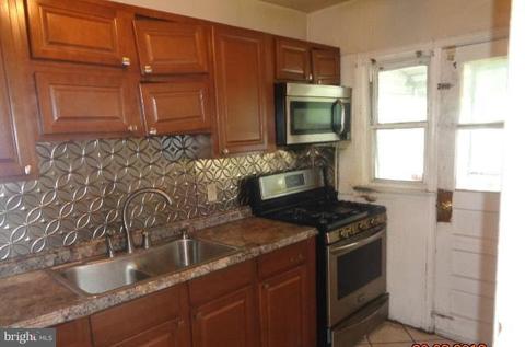 8166 Kavanagh Rd, Dundalk, MD 21222 photo 2