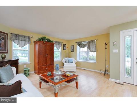 88 Briar Patch Ln, Sewell, NJ 08080 photo 5