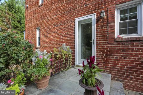 218 Normandy Dr, Silver Spring, MD 20901 photo 12