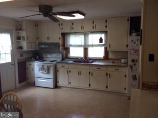 104 Thompson St, Hurlock, MD 21643 photo 10