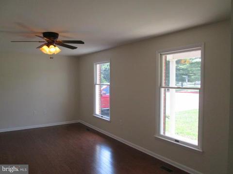 13 Sunset Ave, Williamsport, MD 21795 photo 2