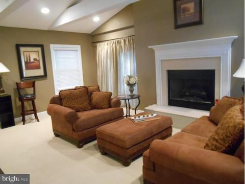 27 Perry Dr, Ewing, NJ 08628 photo 13