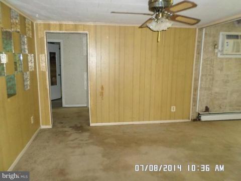 9045 Dumhart Rd, Laurel, MD 20723 photo 6