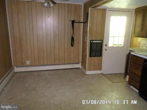 9045 Dumhart Rd, Laurel, MD 20723 photo 7