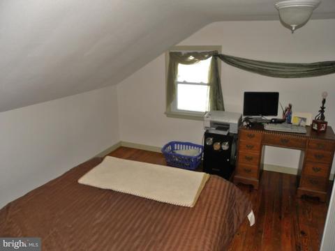352 N Broad St, Lititz, PA 17543 photo 13