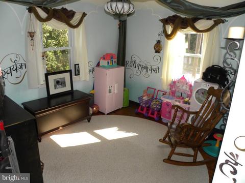 352 N Broad St, Lititz, PA 17543 photo 14
