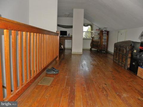 352 N Broad St, Lititz, PA 17543 photo 11