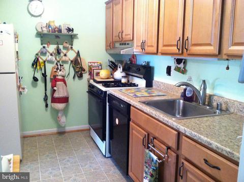 9175 Hitching Post Ln #E, Laurel, MD 20723 photo 8