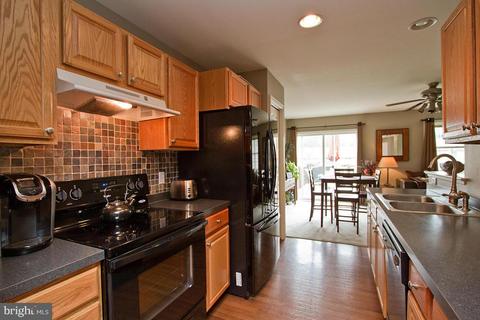 729 Keller Dr, Lititz, PA 17543 photo 18